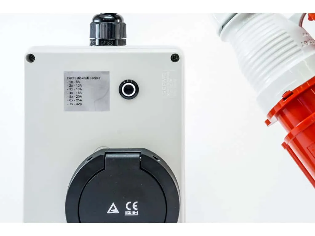inChaNet elektromos autó állítható fali és hordozható töltő – 11kW (3x16A) – 5. kép